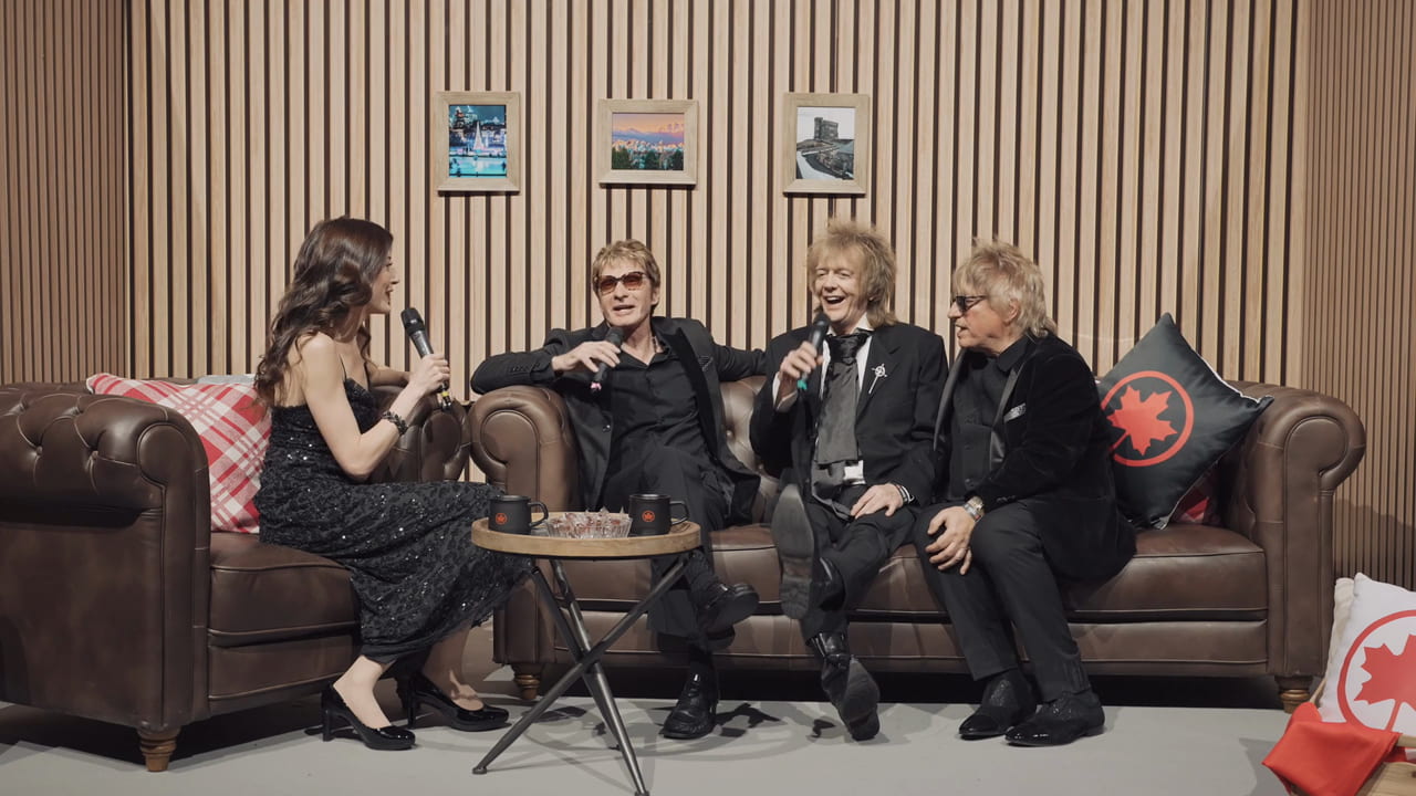 
				Image de prévisualisation pour la vidéo : Platinum Blonde – Gala du 25e anniversaire feu de camp candide				