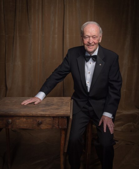 Jean Chrétien posing for portrait at Canada's Walk of Fame 25th Anniversary