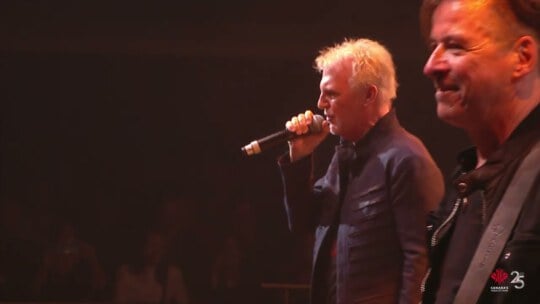 
											Vignette pour Glass Tiger interprète Don’t Forget Me (When I’m Gone) – Le rocher de la renommée du Canada												