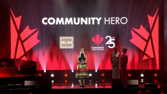 
											Vignette pour Autumn Peltier – Célébration du 25e anniversaire de l’Allée des célébrités canadiennes												